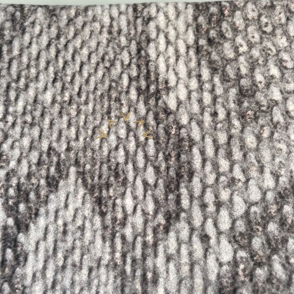 VARLEY Snake Print Leggings NWT Animal Print Stretch Athletic Pant New S Small - Picture 4 of 7